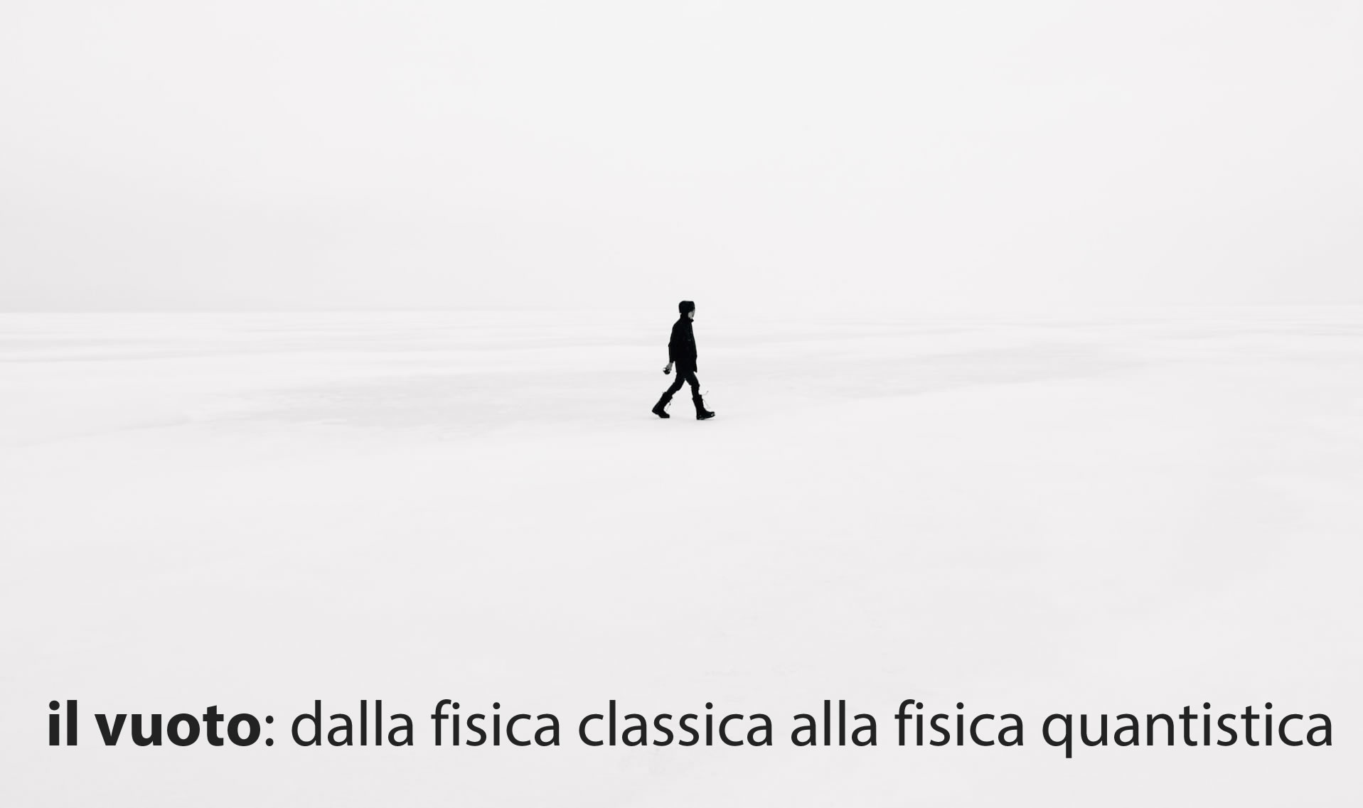 spazio bianco e sagoma uomo